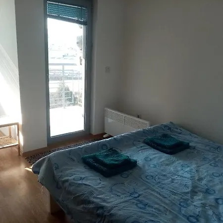 Apartment Flamanita *