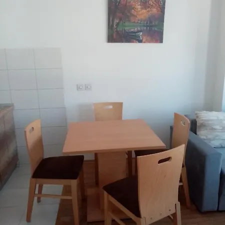 Flamanita Apartman *